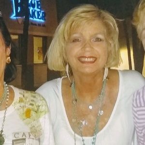 Meet your Posher, Amy j.